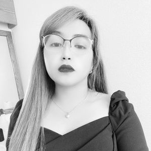 Meet your Posher, Angelica